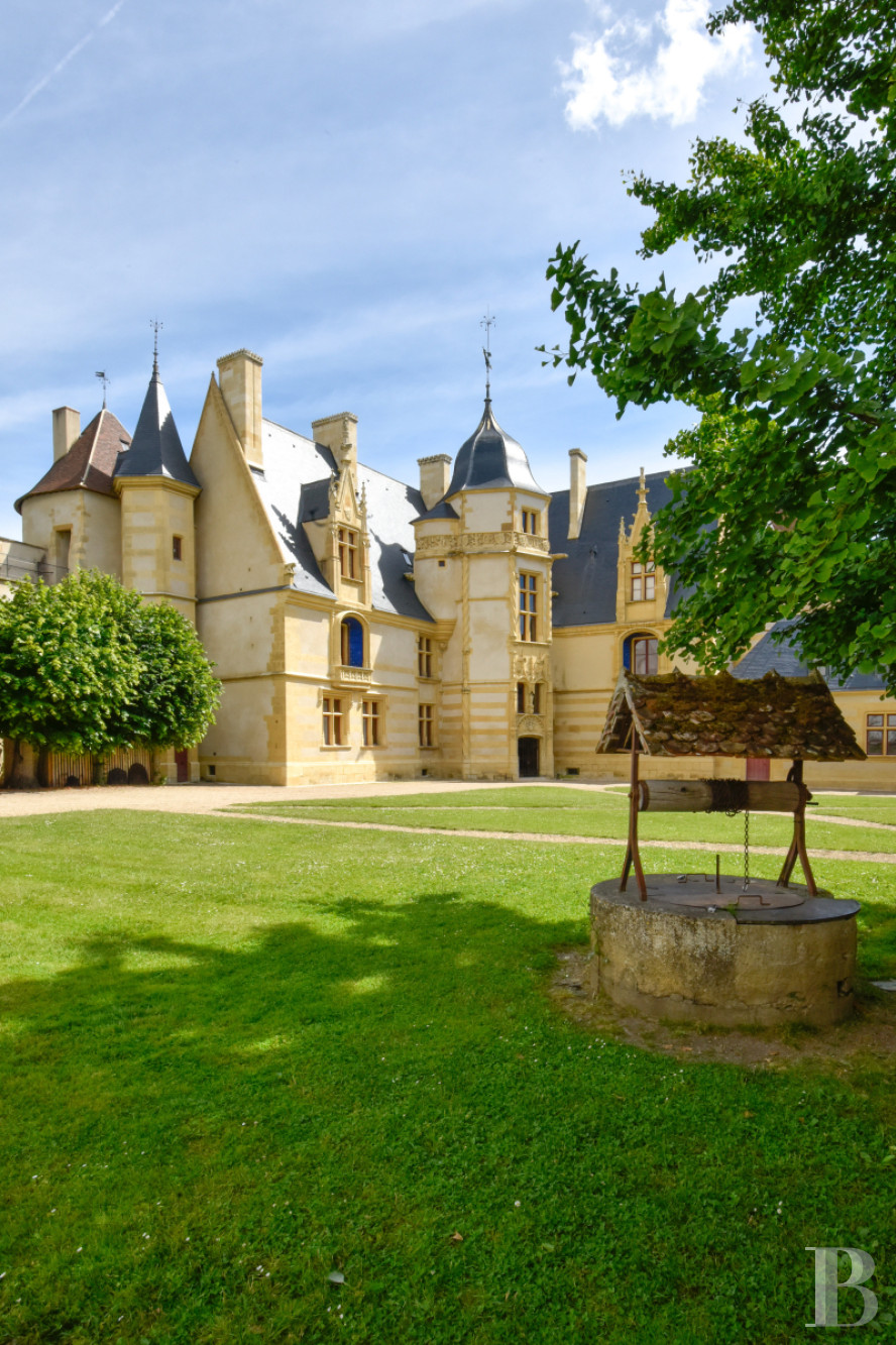 À Ainay-le-Vieil, entre Bourges et Montluçon, une forteresse séculaire tout en raffinement  - photo  n°7
